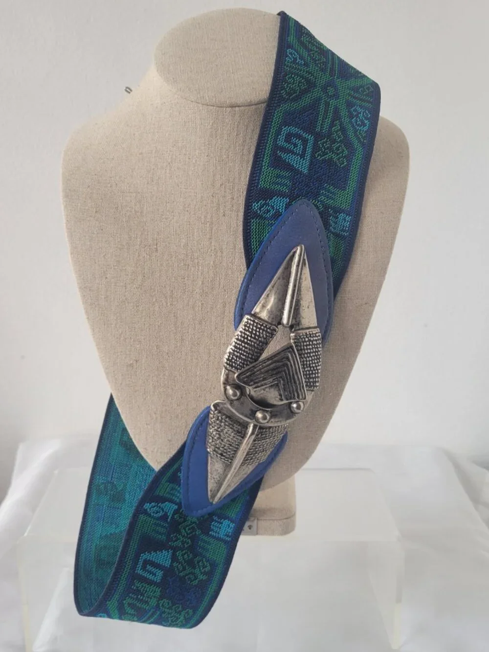Vintage 70s 80s Elastic Stretchy Blue & Teal Silver Buckle Belt